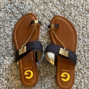 NWOT G by Guess size 7 flip flops.